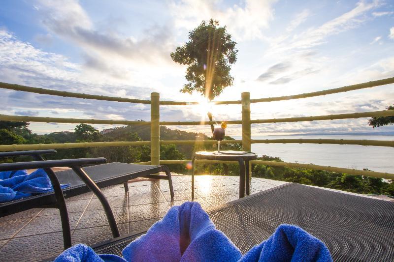Issimo Suites Boutique Hotel & Spa - Adults Only Manuel Antonio Exterior photo