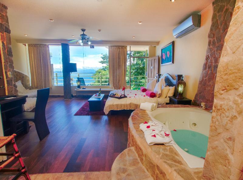 Issimo Suites Boutique Hotel & Spa - Adults Only Manuel Antonio Exterior photo
