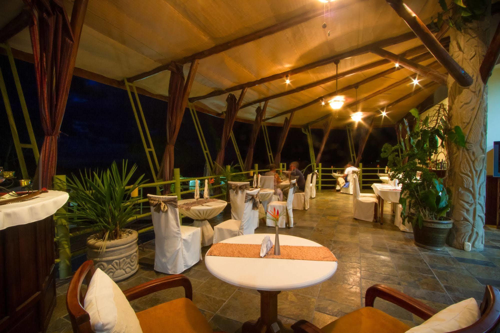 Issimo Suites Boutique Hotel & Spa - Adults Only Manuel Antonio Exterior photo