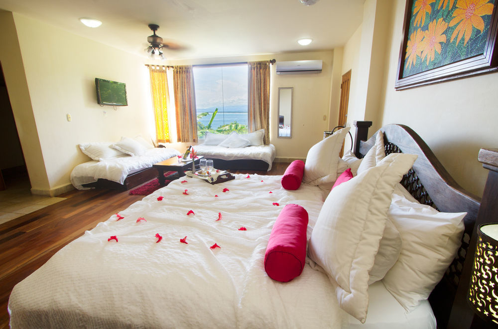 Issimo Suites Boutique Hotel & Spa - Adults Only Manuel Antonio Exterior photo