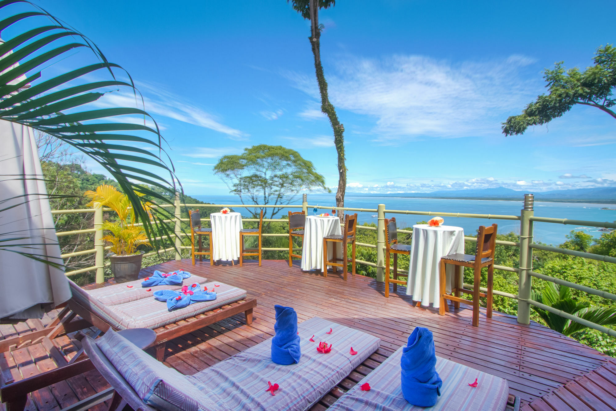 Issimo Suites Boutique Hotel & Spa - Adults Only Manuel Antonio Exterior photo